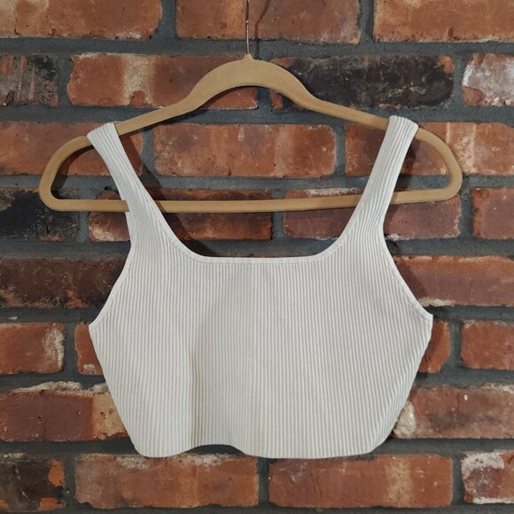 Babaton Aritzia Sculpt Knit Square Neck Cropped Ribbed Tank Top Women's M - Picture 4 of 7